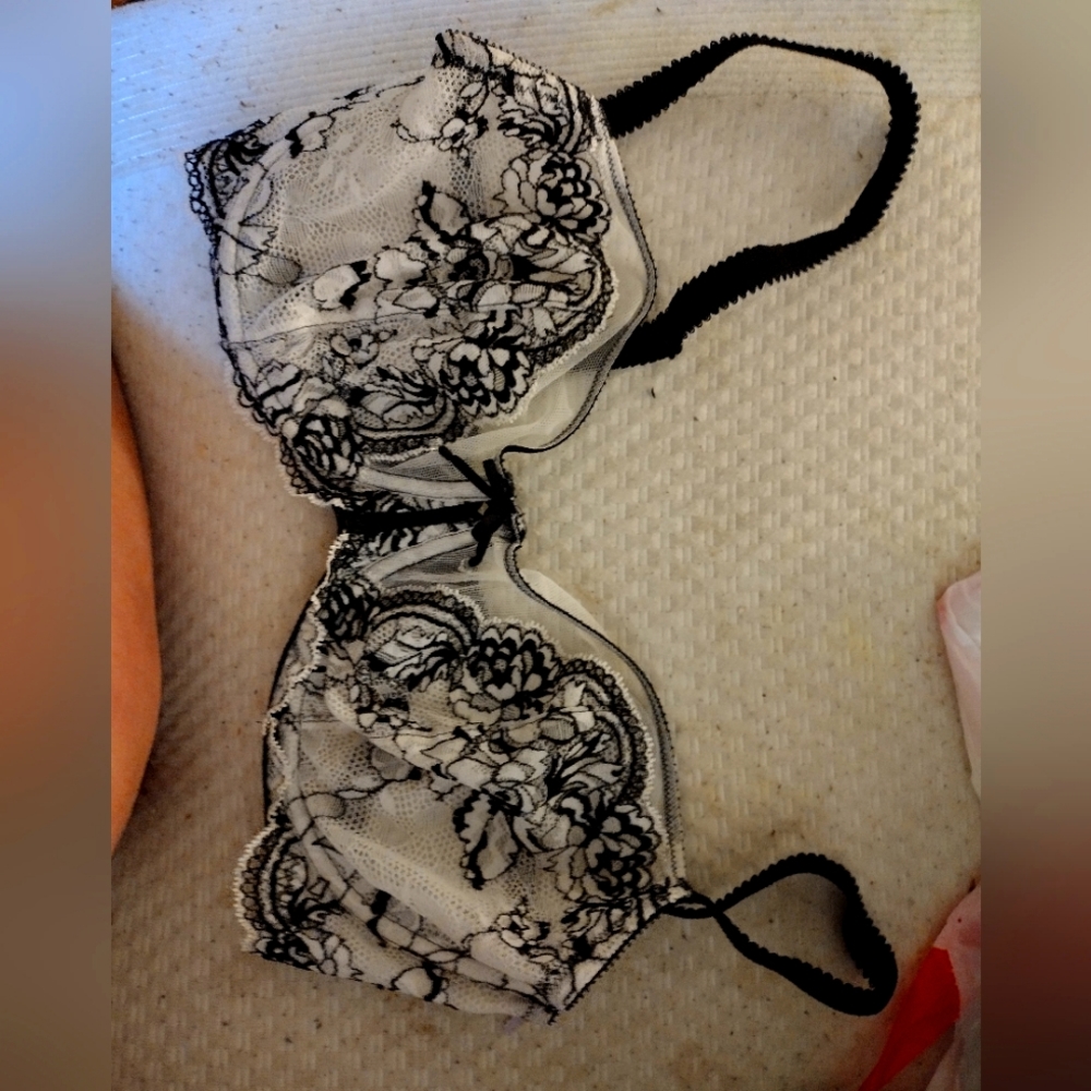 Victoria's Secret white and black lace bra. 36DD